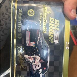 Dale Earnhardt Collector's Card Set